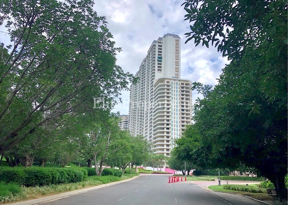 4-BHK-Residential-Apartment-Sale-DLF-The-Camellias-DLF-Golf-Link-Golf-Course-Road-Sector-42-Gurgaon