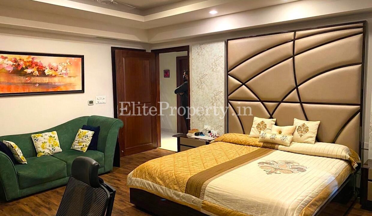 4-BHK-Fully-Furnished-Luxury-Residential-Flat-Rent-DLF-Magnolias-DLF-Golf-Links-Sector-42-Gurugram-Haryana